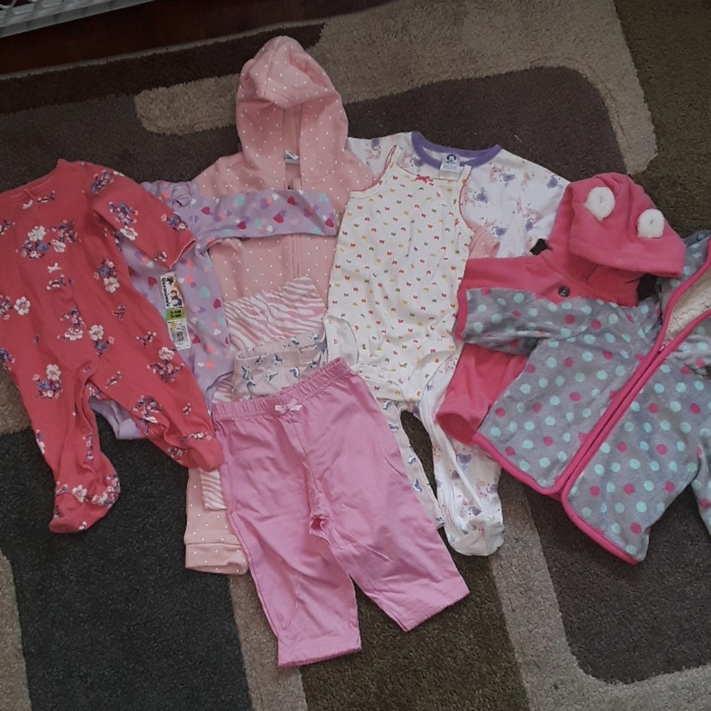 😮10 piece girls outfits size 0-9 months😮